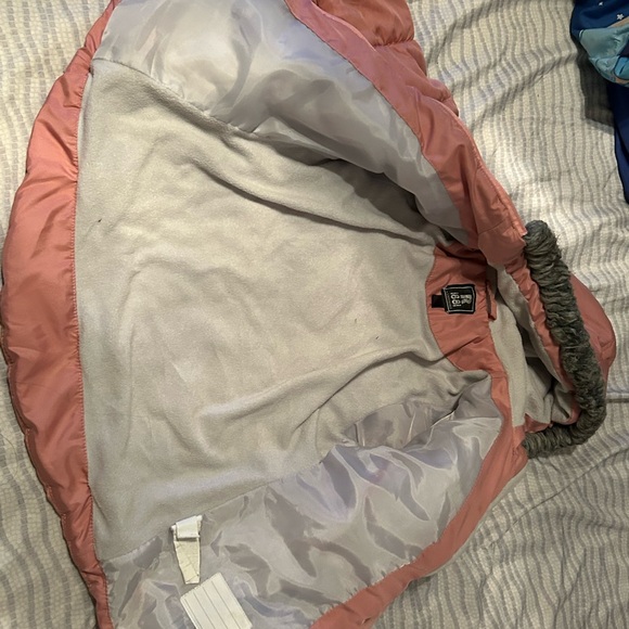 R 1881 Rothschild Girls Pink Winter Hood Size Size 8 - Picture 4 of 6